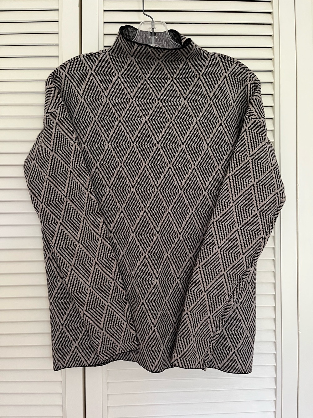 H Halston Mock neck sweater